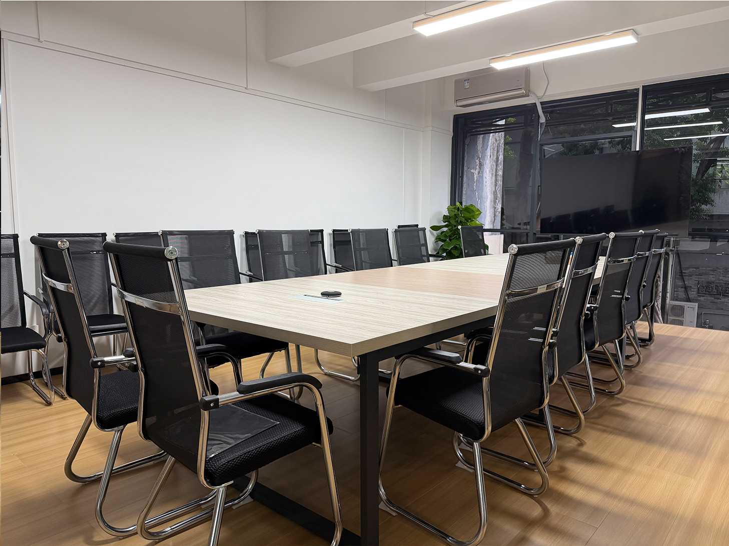 1765857233619801.jpg 22.jpg